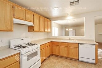 4921 Apache Valley Ave in Las Vegas, NV - Building Photo - Building Photo