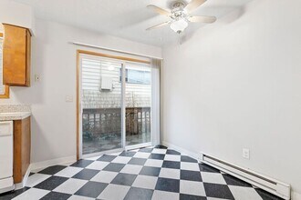841 NE 55th Ave in Portland, OR - Building Photo - Building Photo