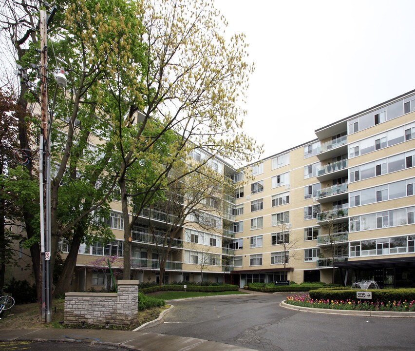 Benvenuto Place in Toronto, ON - Building Photo