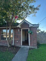 4214 Center St in Lake Charles, LA - Building Photo