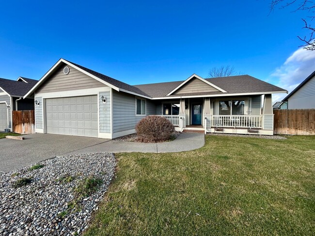 property at 613 W 16th Ave