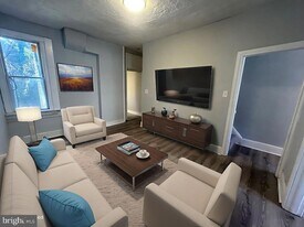 5647 Heiskell St in Philadelphia, PA - Building Photo