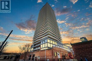 390 Cherry St in Toronto, ON - Building Photo