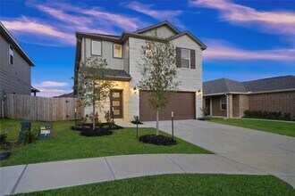 18516 Amber Pine Ct in Montgomery, TX - Foto de edificio - Building Photo