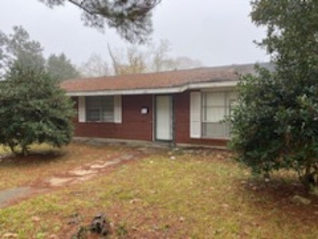 property at 200 Rumsie Dr