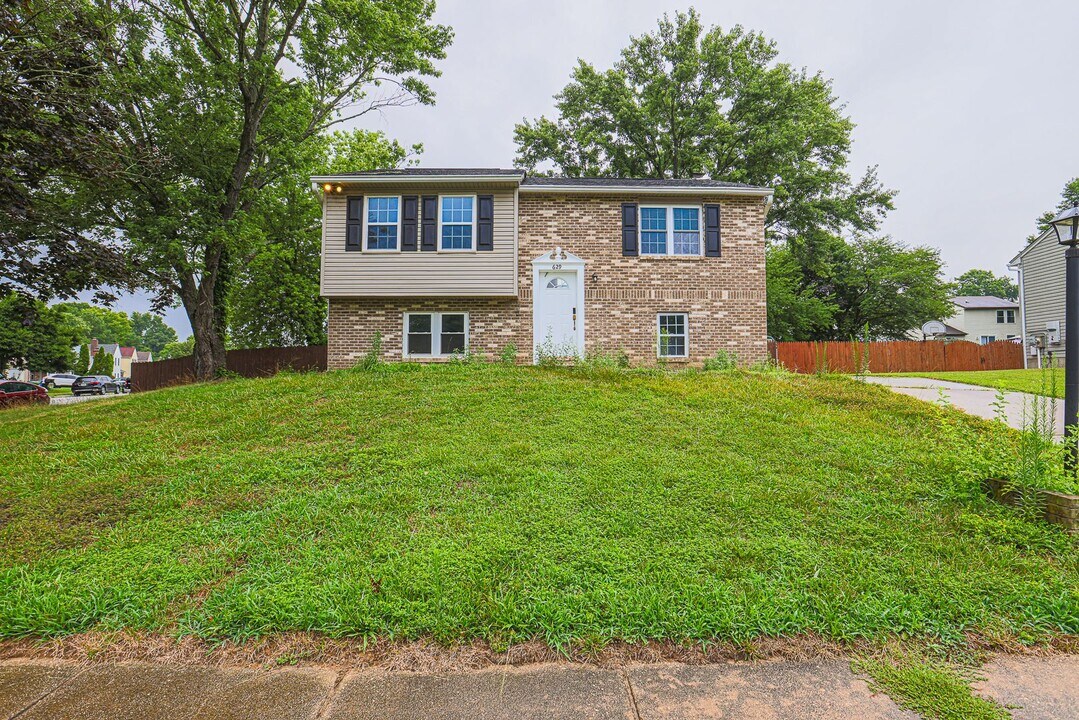 629 Harbour Oak Dr in Edgewood, MD - Building Photo