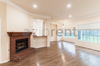 1215 Timber Bend Dr in Pflugerville, TX - Building Photo - Building Photo