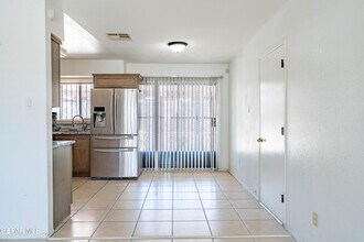 11516 Meadowbrook Dr in El Paso, TX - Building Photo - Building Photo