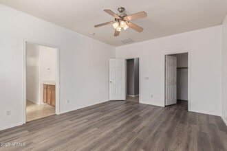 4511 W T Ryan Ln in Phoenix, AZ - Building Photo - Building Photo