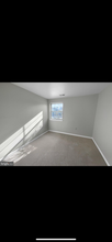 5559 Saint Charles Dr in Woodbridge, VA - Building Photo - Building Photo