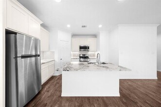 810 N Walnut St in Sherman, TX - Building Photo - Building Photo