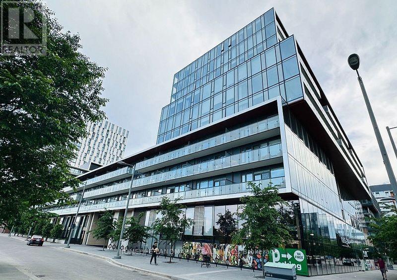35-S435 Rolling Mills Rd in Toronto, ON - Building Photo
