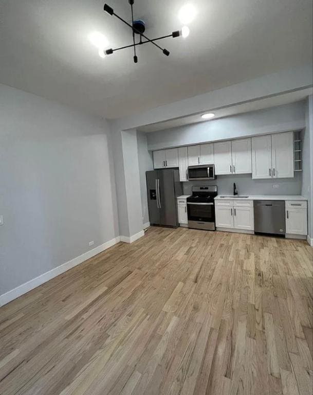 property at 932 N Richmond St