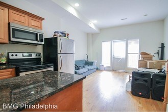 2329 N Park Ave in Philadelphia, PA - Building Photo - Building Photo