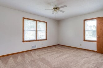 3241 Shadowridge Dr SW in Marietta, GA - Building Photo - Building Photo