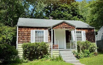 1109 Palmer Dr in Blacksburg, VA - Building Photo - Building Photo