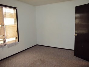 904 W Macon St in Decatur, IL - Building Photo - Building Photo