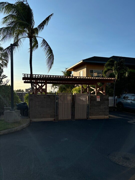 35 Katie Ln in Lahaina, HI - Building Photo
