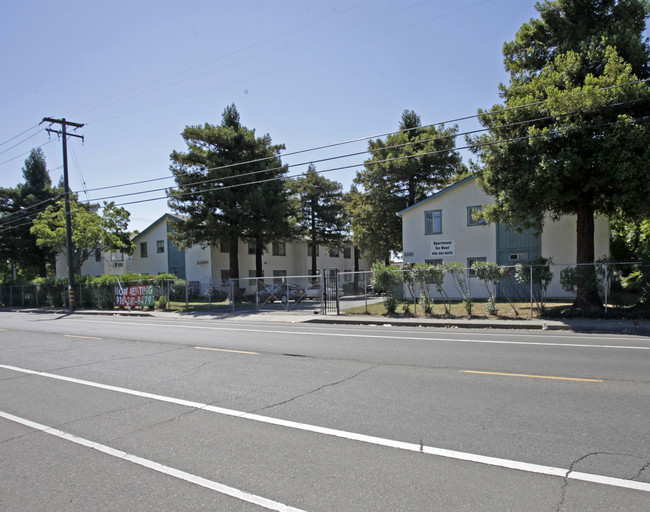 Lemon Tree Apartments in Sacramento, CA - Foto de edificio - Building Photo