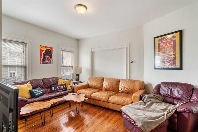 54 Hubbard Ave in Cambridge, MA - Building Photo - Building Photo