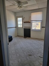 2065 Random Rd, Unit 2nd Floor in Cleveland, OH - Foto de edificio - Building Photo