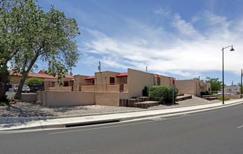 The Watch Apartments in Albuquerque, NM - Building Photo - Building Photo