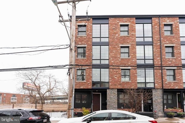 property at 1005 New Market St