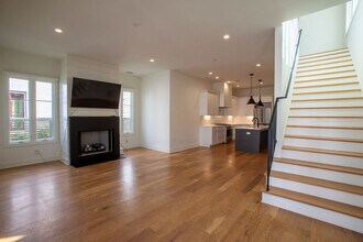 130 2nd St in Fayetteville, GA - Building Photo - Building Photo