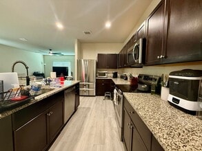 4527 Heathers Star St in Saint Hedwig, TX - Building Photo - Building Photo