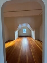 144 Montauk Ave in New London, CT - Building Photo - Building Photo