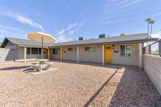 2618 W Mariposa St in Phoenix, AZ - Foto de edificio - Building Photo