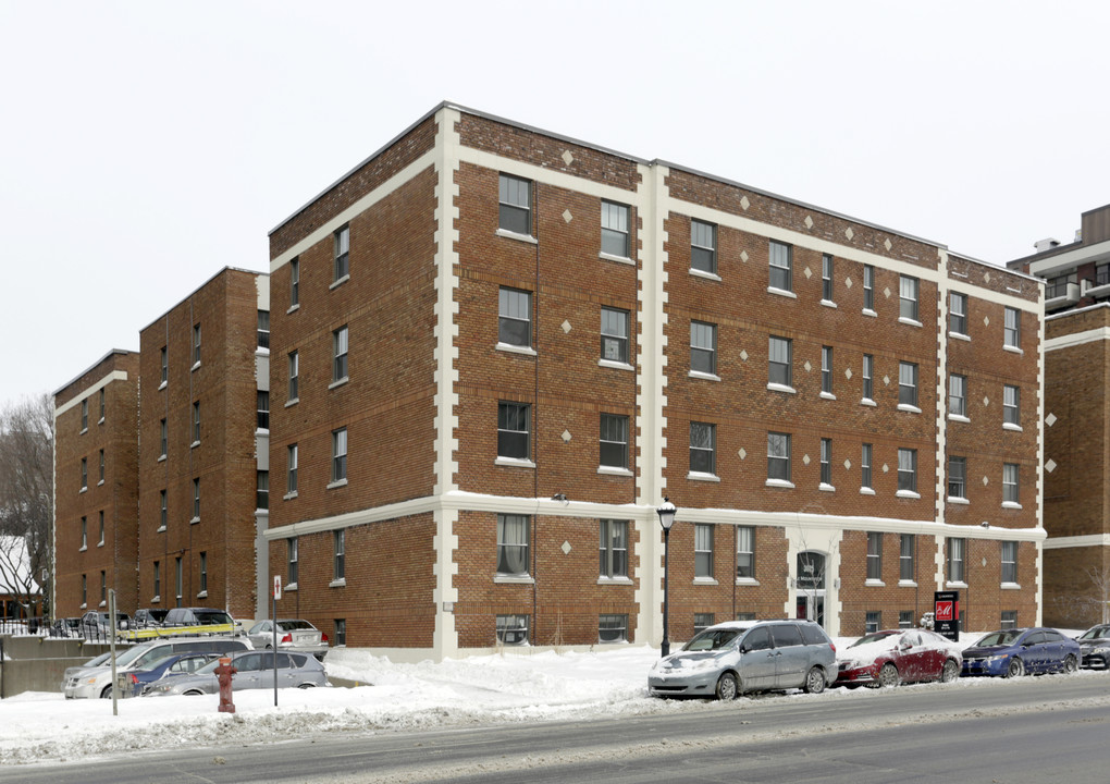 The Mountview in Montréal, QC - Building Photo