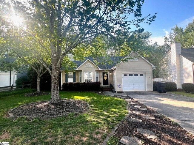 property at 317 Riverside Chase Cir