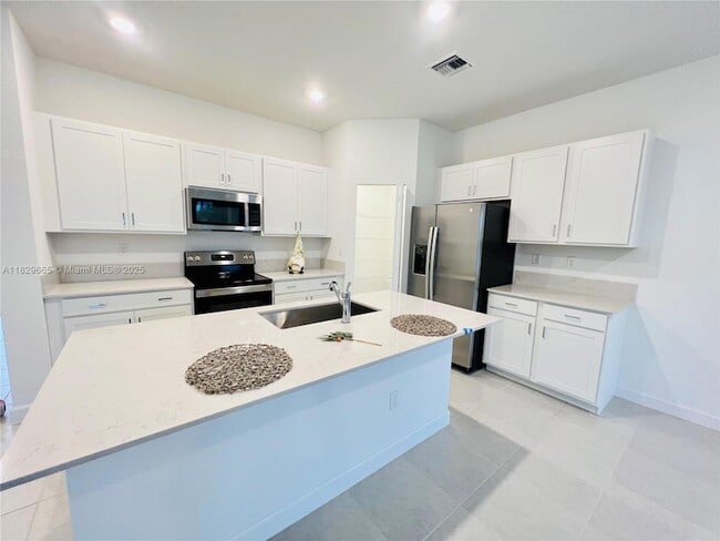 6935 Harbours Edge Ave in Greenacres, FL - Building Photo - Building Photo