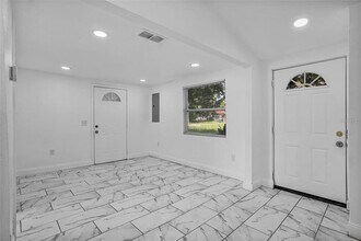 906 Celery Ave in Sanford, FL - Building Photo - Building Photo