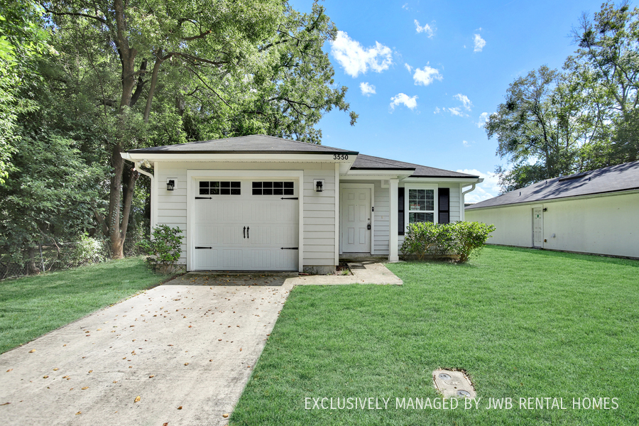 3550 Edison Ave in Jacksonville, FL - Building Photo