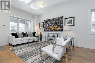 173 Duplex Ave in Toronto, ON - Building Photo - Building Photo