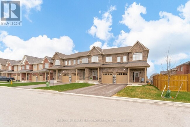 109 N Gdn Blvd in Scugog, ON - Building Photo - Building Photo