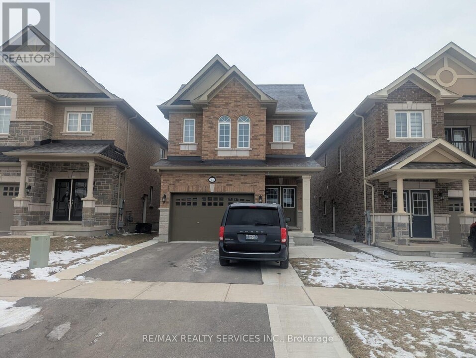 44 Branigan Cres in Halton Hills, ON - Building Photo