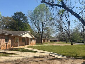 348 Schley Dr in Richland, GA - Building Photo - Building Photo