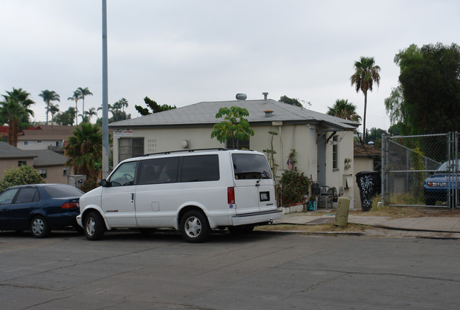 5047 University Ave in San Diego, CA - Foto de edificio - Building Photo