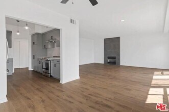 511 San Vicente Blvd in Santa Monica, CA - Building Photo - Building Photo