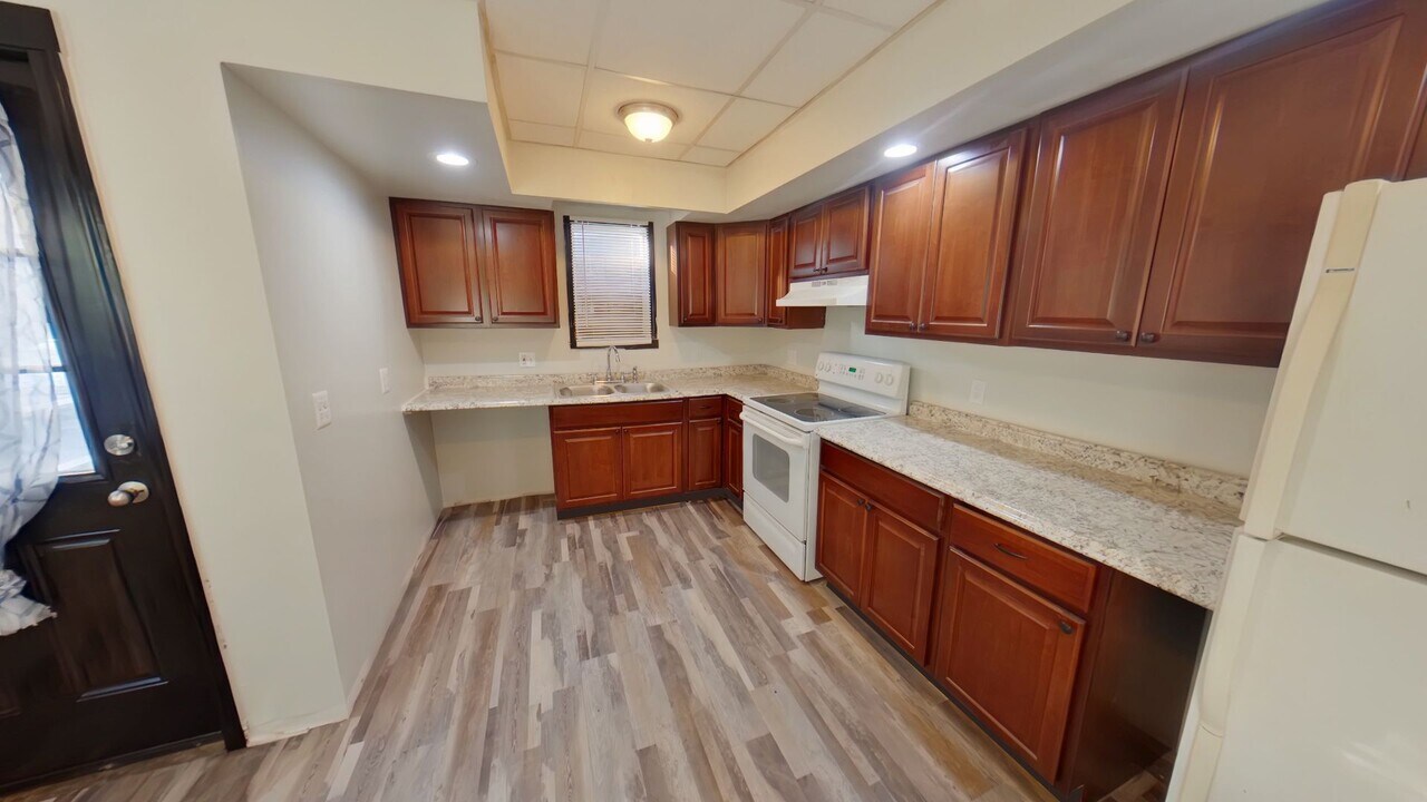 1083 Dewey Ave-Unit -1083 Dewey Ave. in Rochester, NY - Building Photo