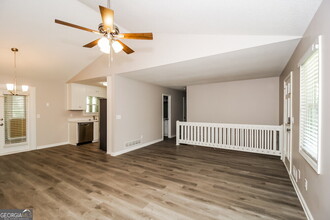 1053 Coker Cir NW in Kennesaw, GA - Building Photo - Building Photo