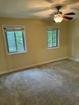 6493 Frenchmens Dr in Alexandria, VA - Building Photo