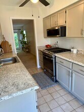 11 D Riverview Dr in East Windsor, CT - Building Photo - Building Photo