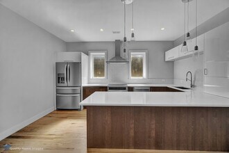 2851 N Clybourn Ave in Chicago, IL - Building Photo - Building Photo