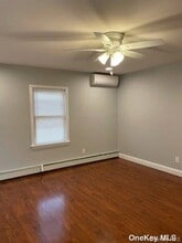17 Myrtle St in Manhasset, NY - Building Photo - Building Photo