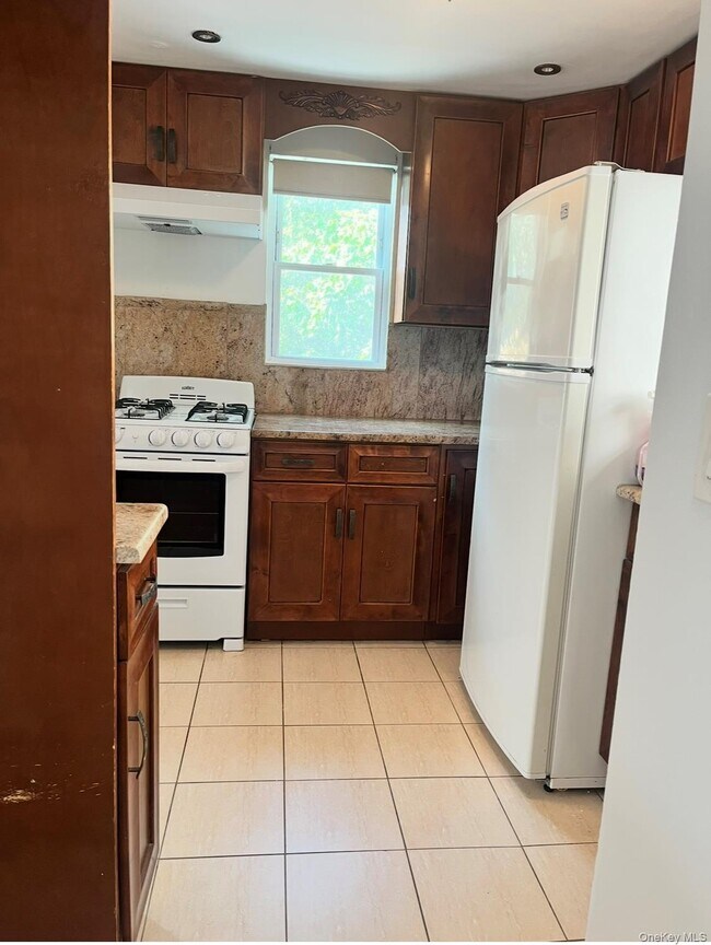 93-31-93215 215th St in Queens, NY - Building Photo - Building Photo