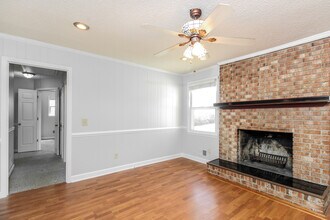 107 Sedgewood Ln in West Columbia, SC - Building Photo - Building Photo